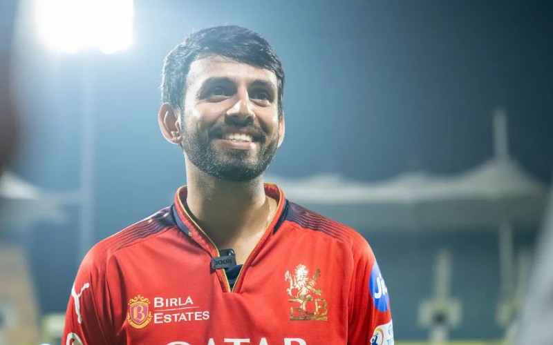 Jitesh Sharma captaining RCB during IPL 2025 match vs SRH